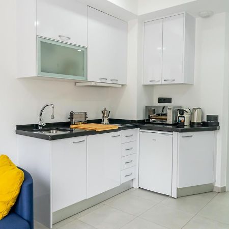 Modern Wave Escape Apartment With Private Parking And Rooftop Pool By Namaste Elite Torremolinos Bagian luar foto
