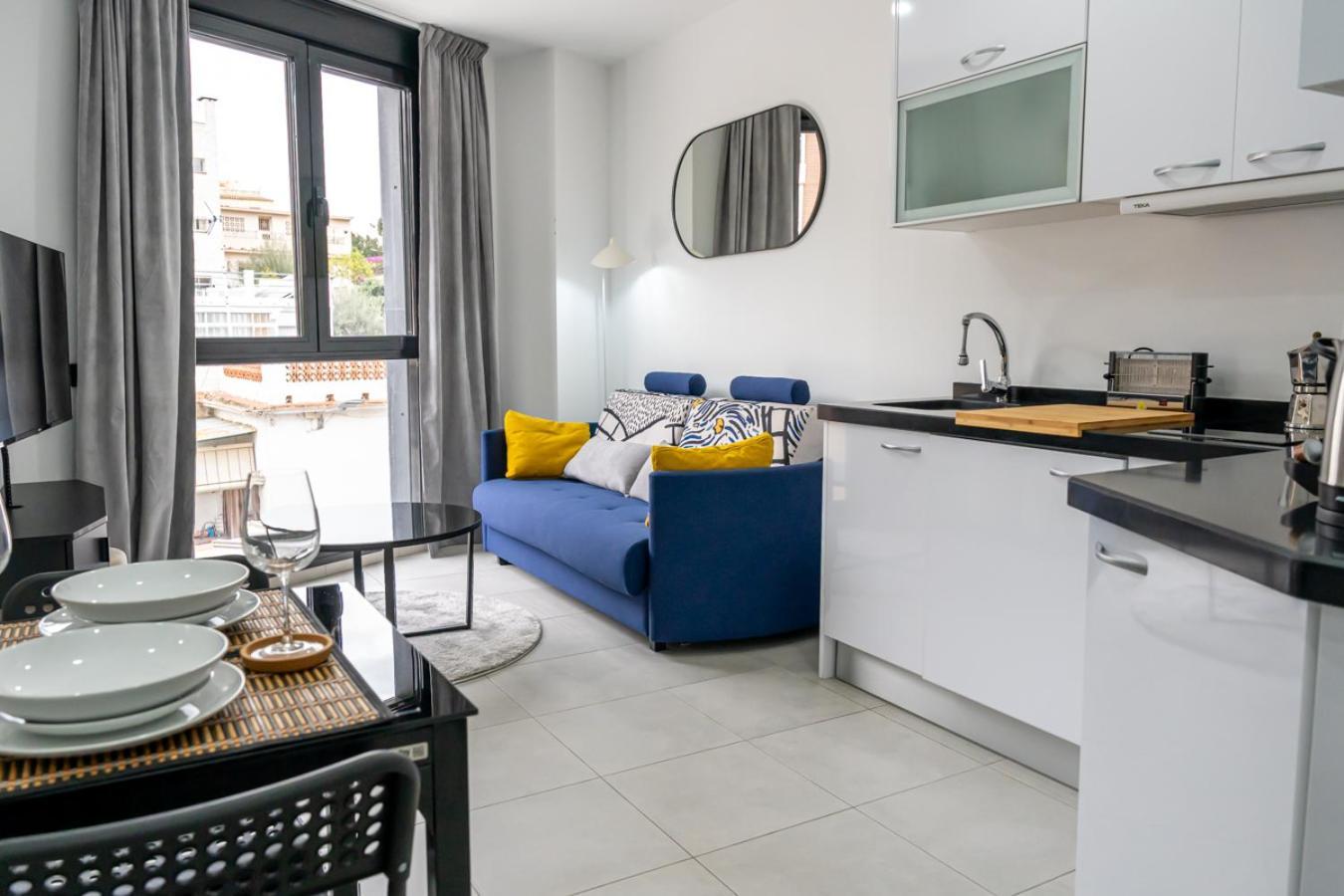 Modern Wave Escape Apartment With Private Parking And Rooftop Pool By Namaste Elite Torremolinos Bagian luar foto