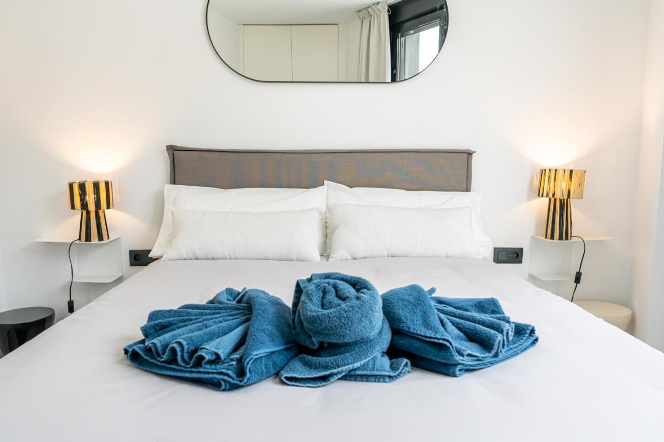 Modern Wave Escape Apartment With Private Parking And Rooftop Pool By Namaste Elite Torremolinos Bagian luar foto